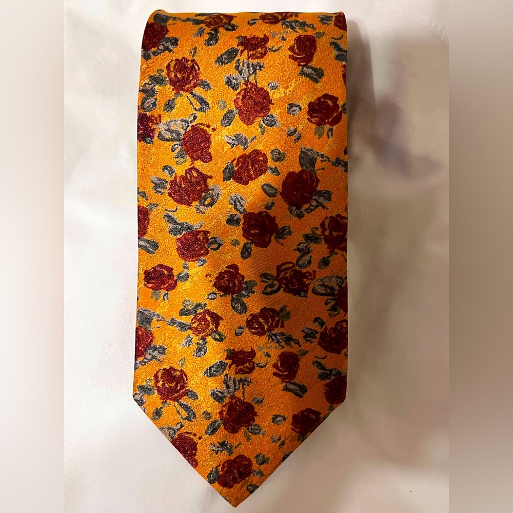 Ermenegildo Zegna Vintage Silk Tie.